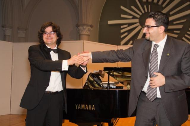 i musicisti Giovanni valle e Francesco Marino dopo l'esecuzione di "Berceuse"